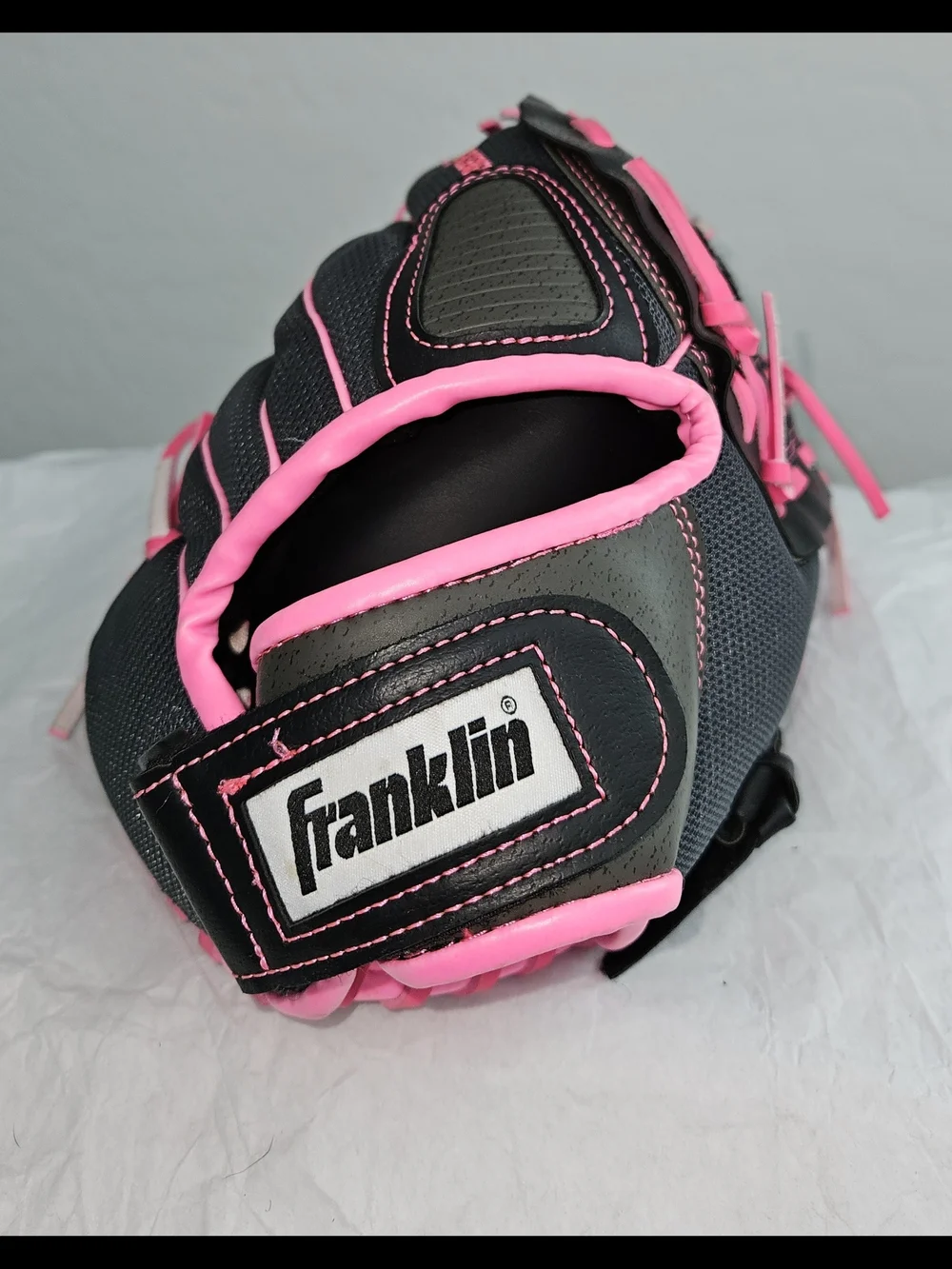 Franklin Fastpitch Pro Series Women's Black & Pink Softball Glove